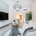 Elegant 1Br In Business Bay Sleeps 4 Near Downtown