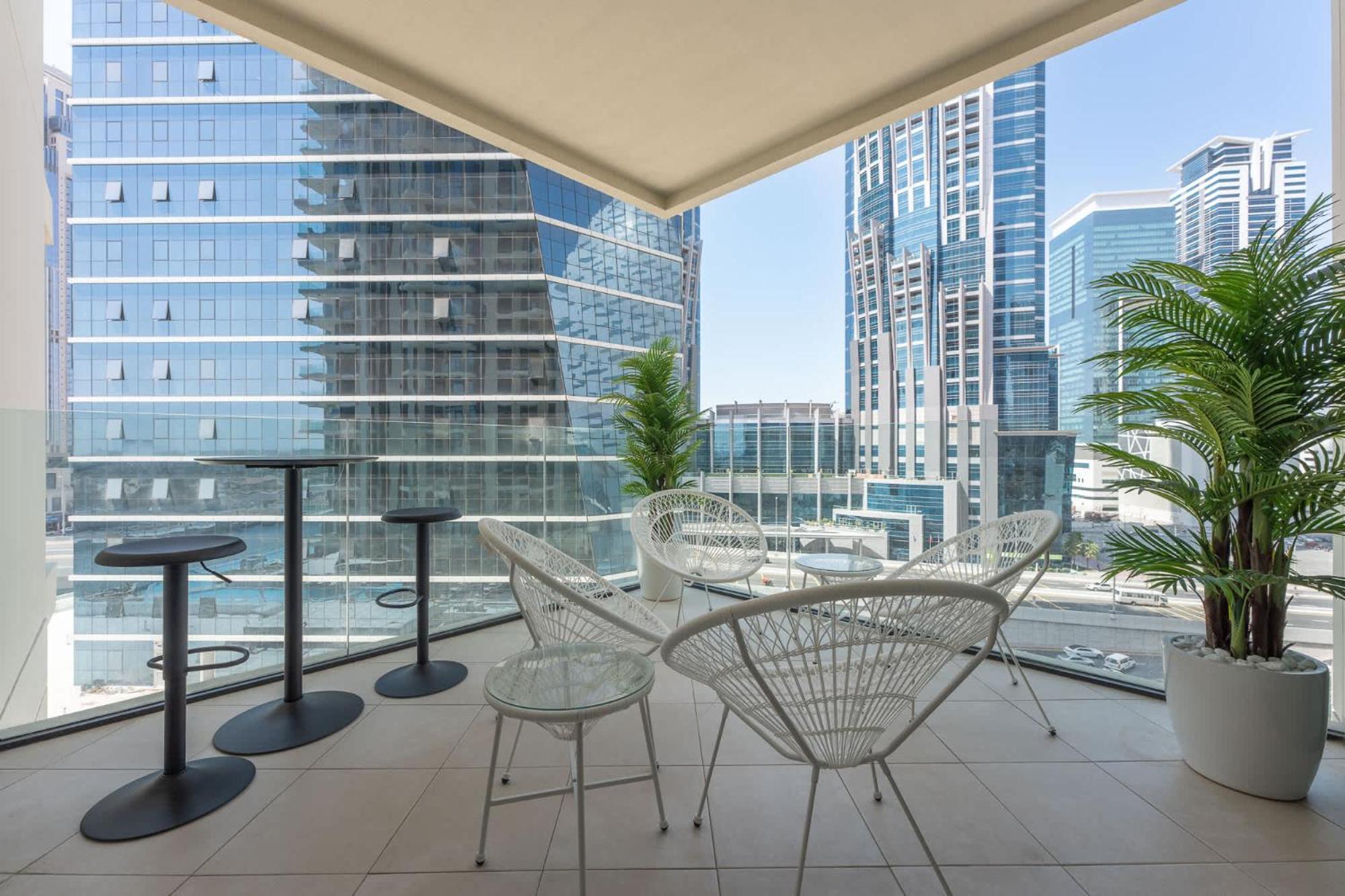 Elegant 1br In Business Bay Sleeps 4 Near Downtown Apartment *
